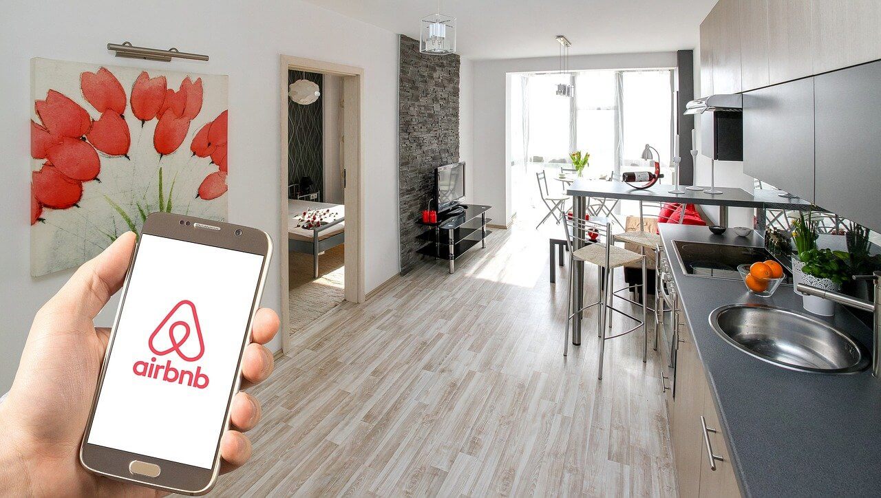 Comment télétravailler depuis un Airbnb ? | Photo par InstagramFOTOGRAFIN