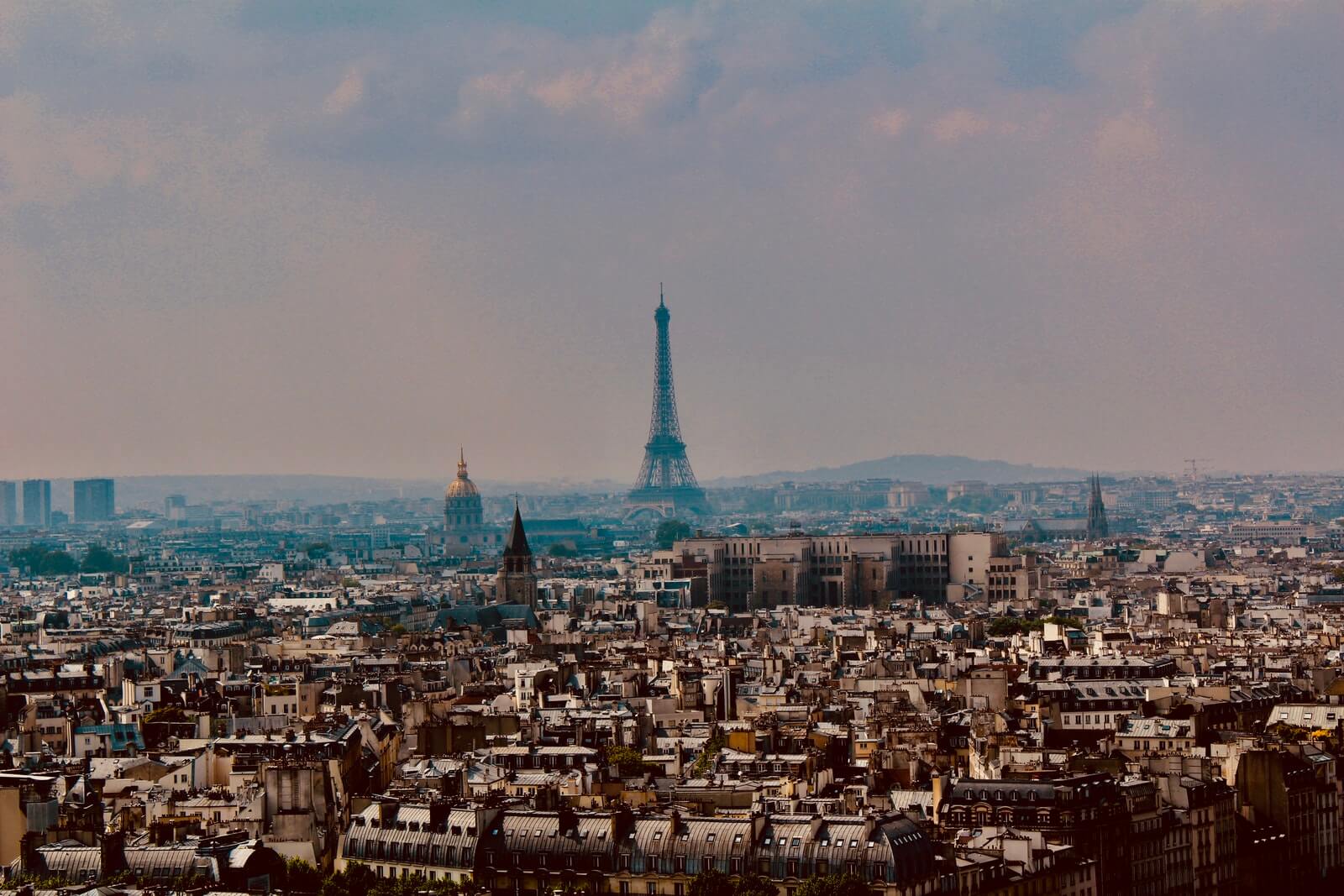 Pourquoi tout le monde quitte Paris pour télétravailler ? | Photo par Chris Molloy