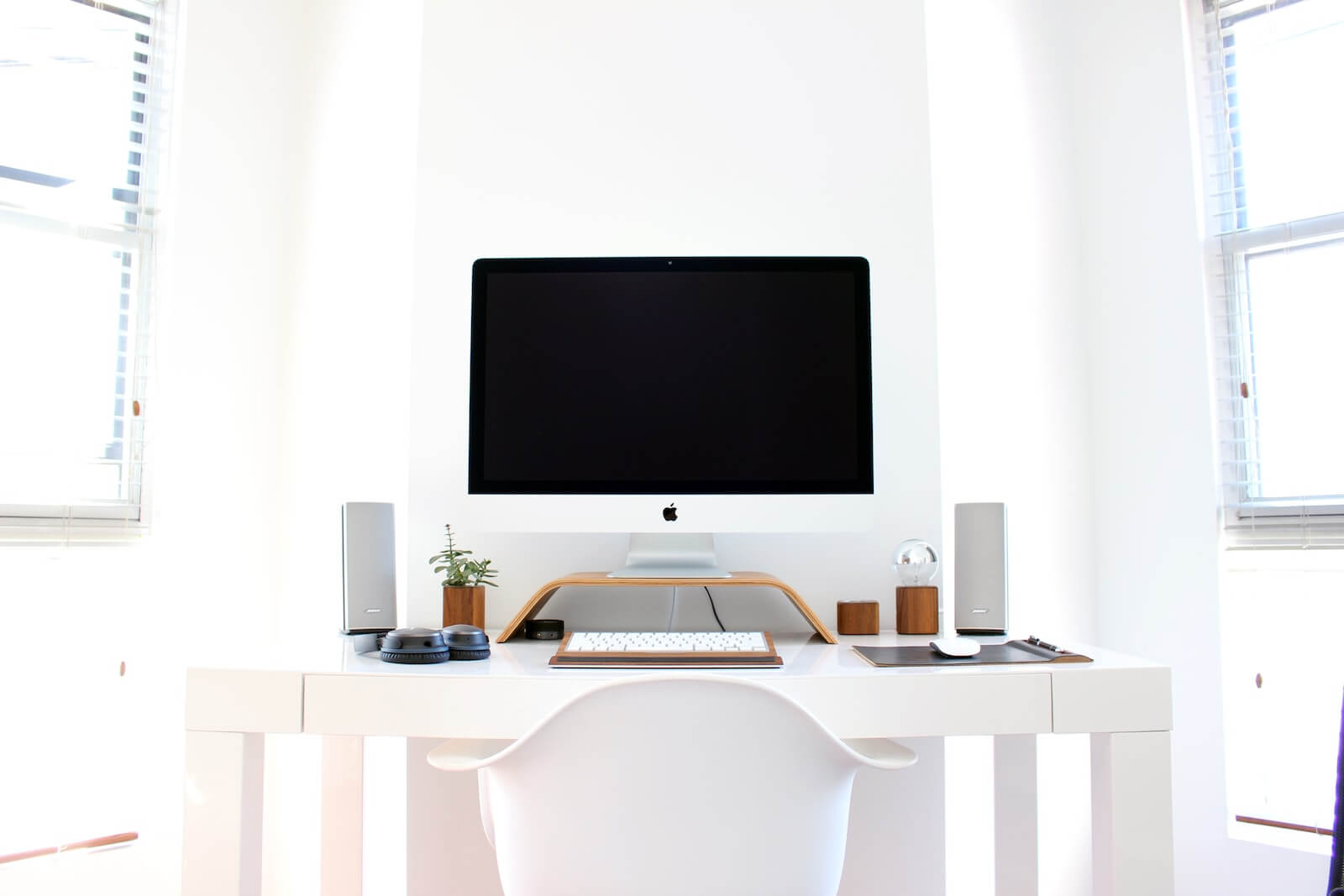 Utiliser un support d'ordinateur pour le home office